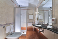 Bagno-F